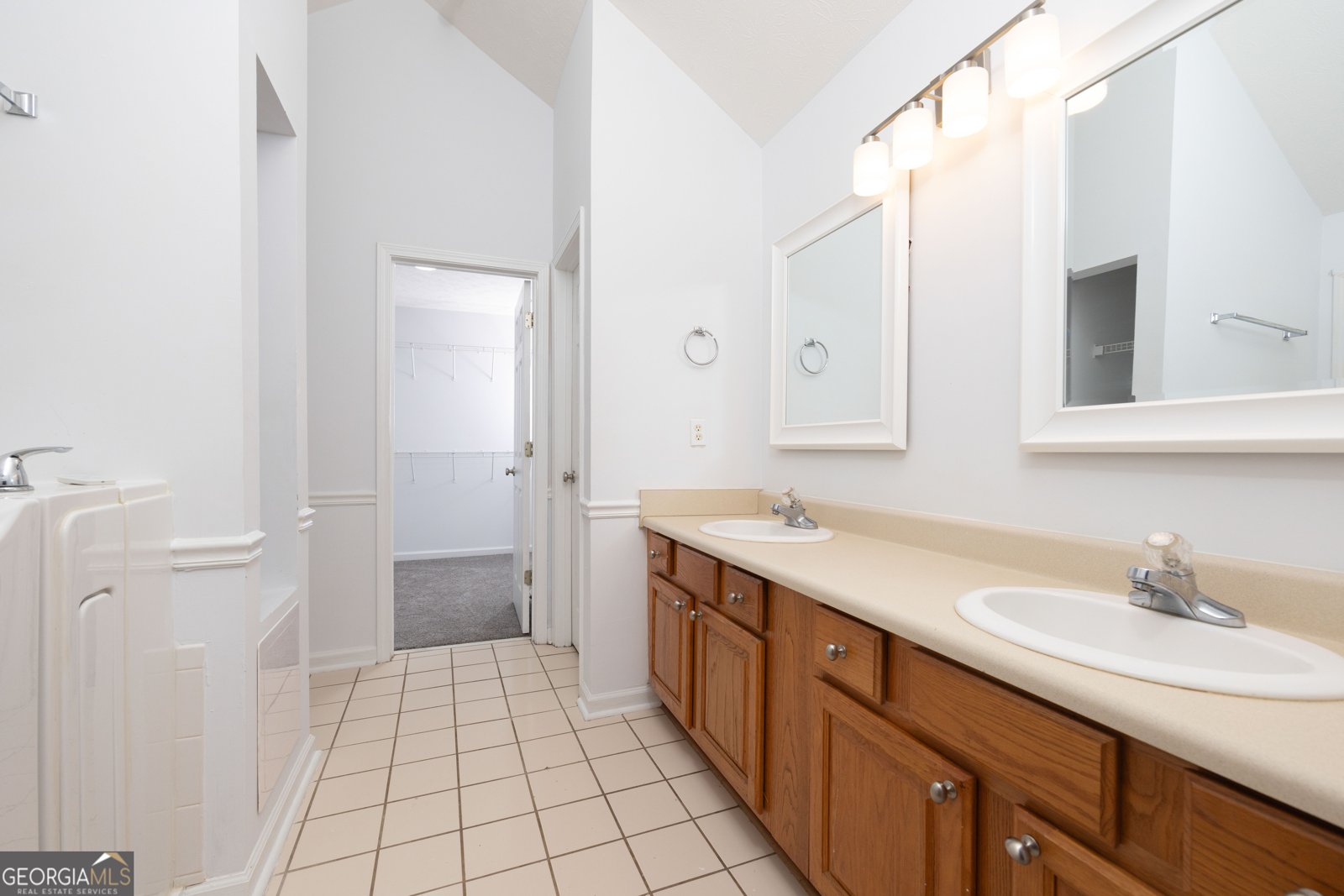 250 Old Pond Road Lagrange - 18