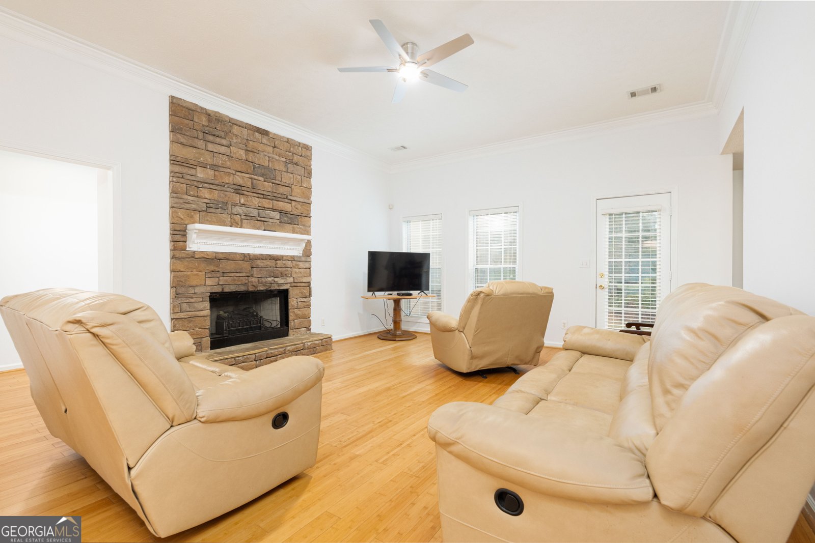 250 Old Pond Road Lagrange - 5