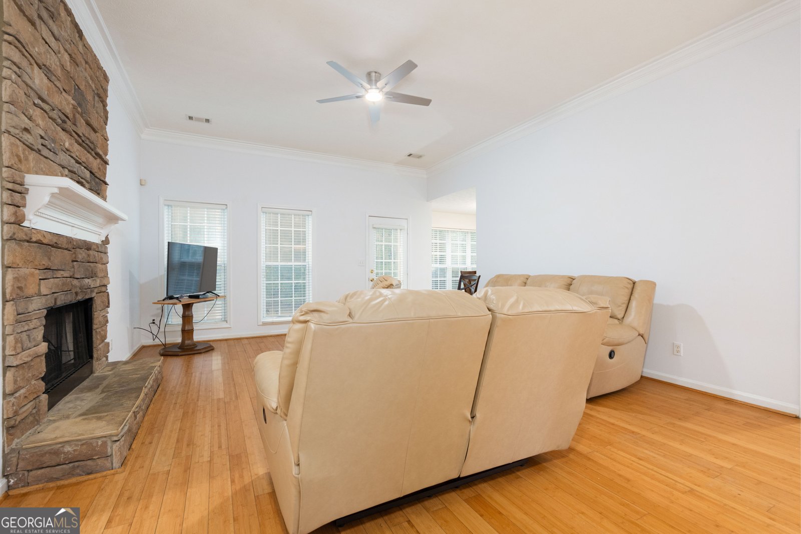 250 Old Pond Road Lagrange - 7