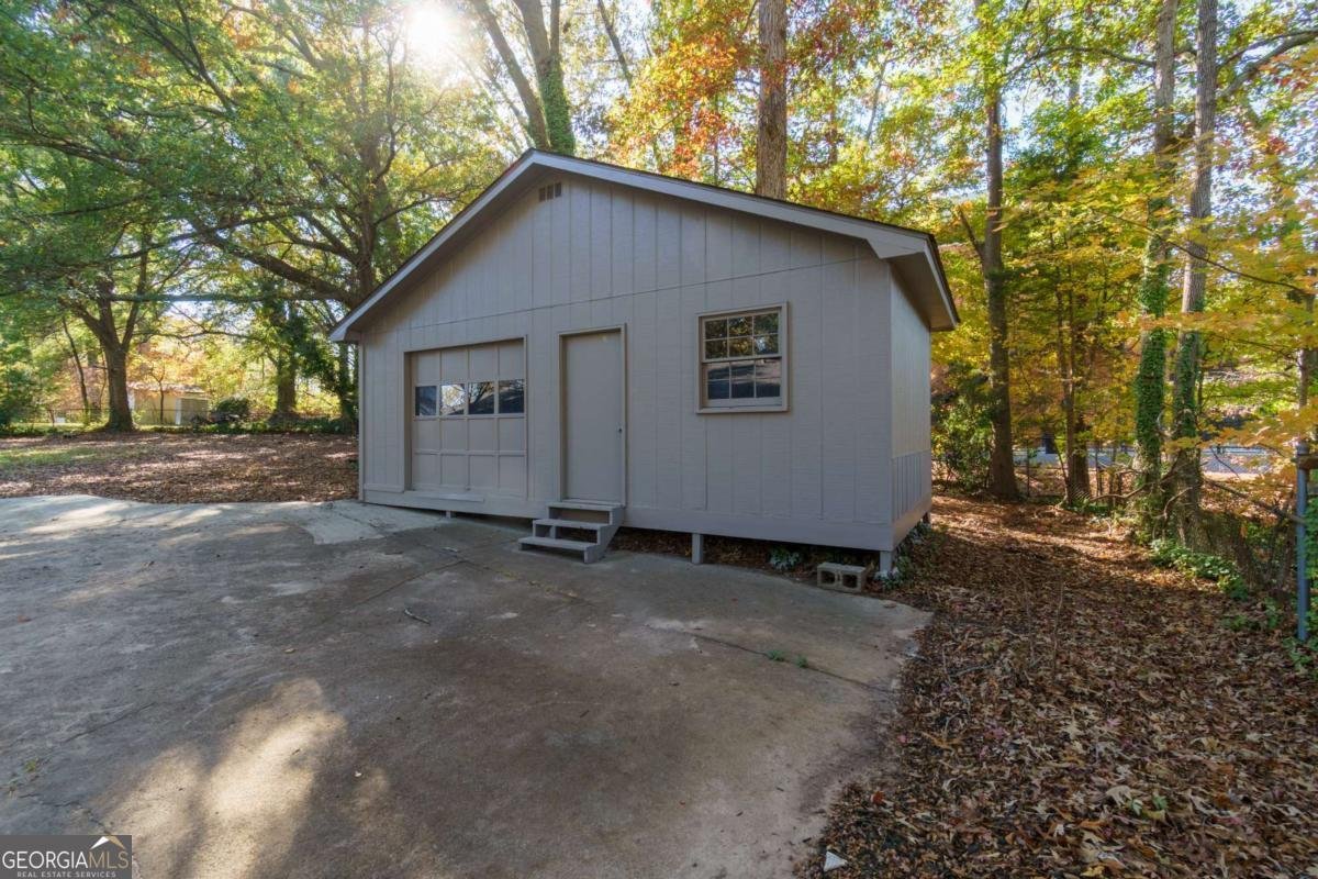 4882 Golden Drive Mableton - 36