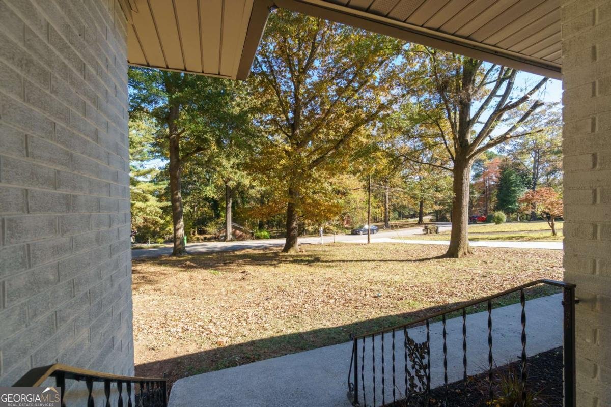 4882 Golden Drive Mableton - 8