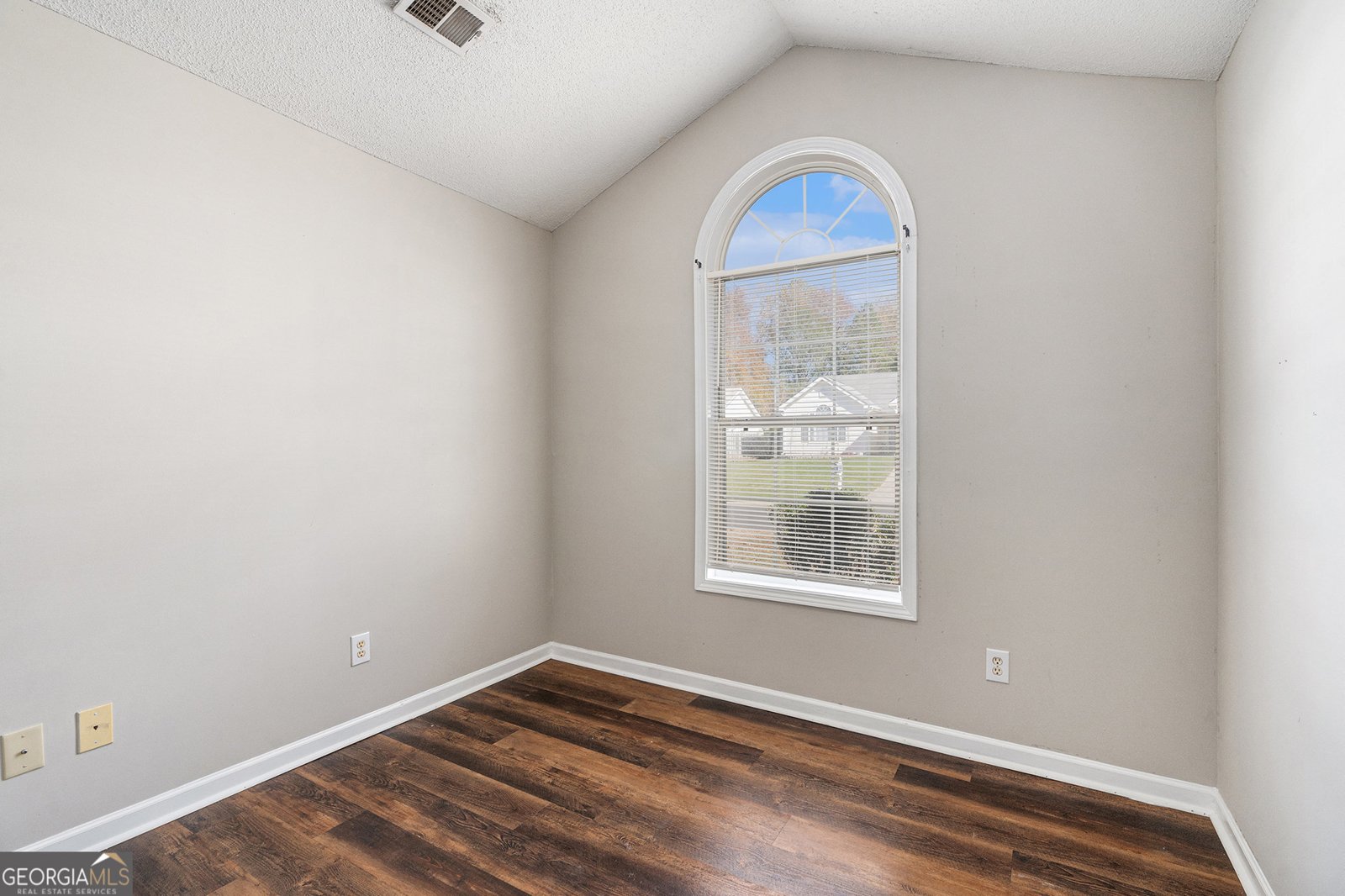 10959 Thrasher Road Hampton - 27