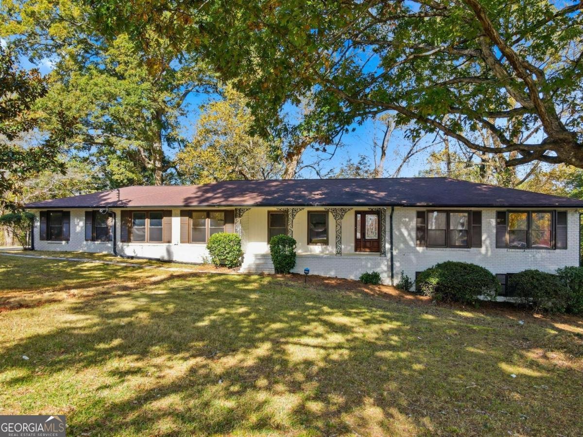 3303 Clifton Church Road Atlanta - 1