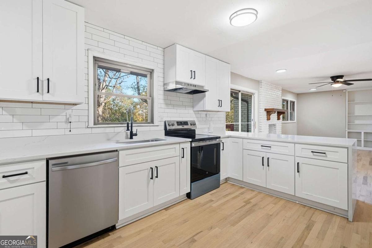 3303 Clifton Church Road Atlanta - 27