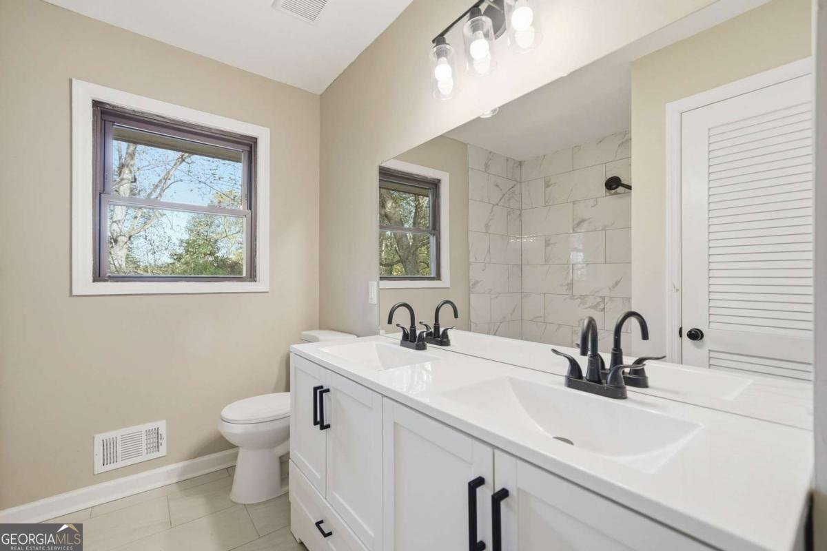 3303 Clifton Church Road Atlanta - 32