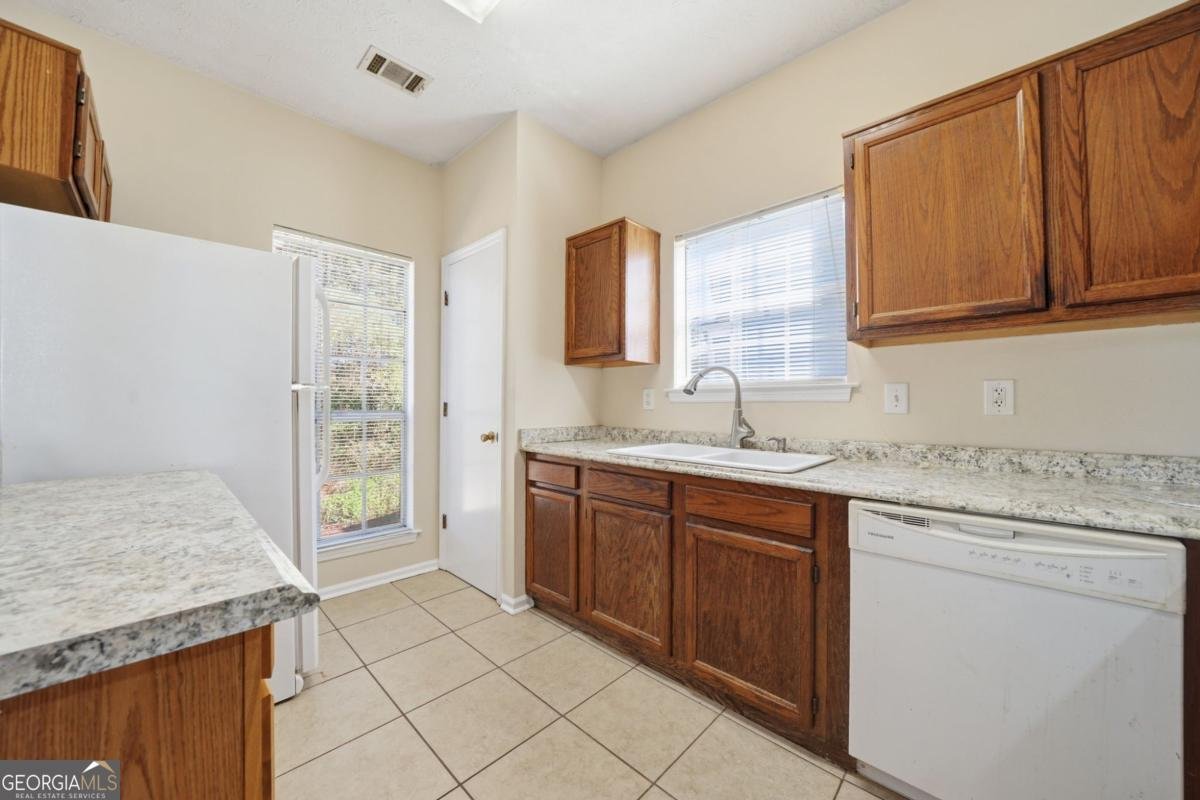 672 Stonebridge Loop Lithonia - 16