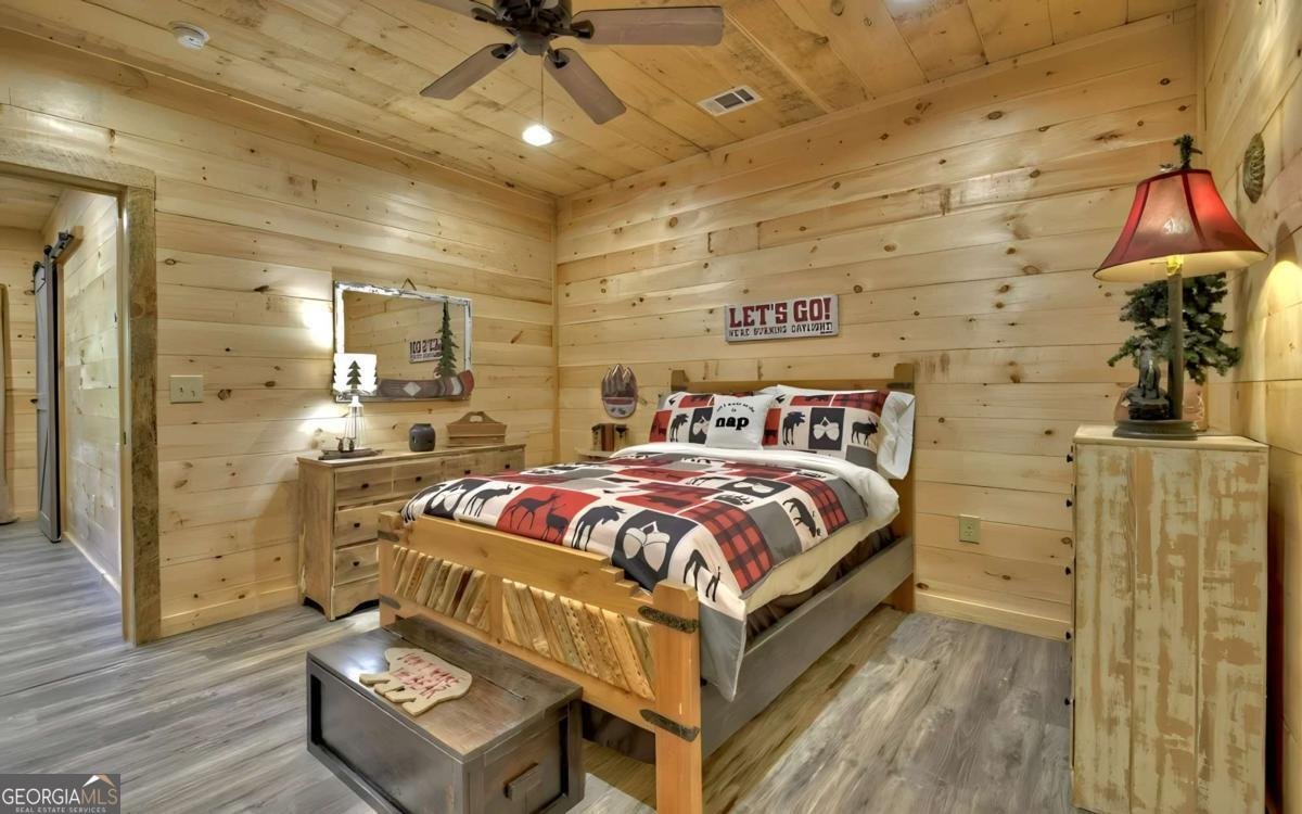 184 Rockhouse Road Cherry Log - 17