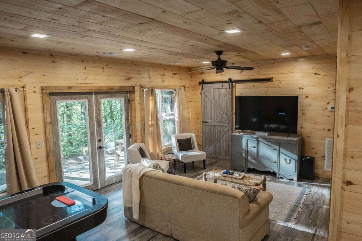 184 Rockhouse Road Cherry Log - 23