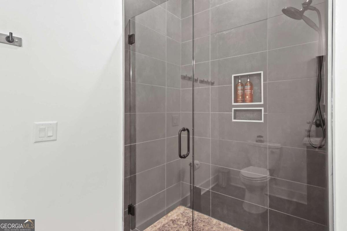 6014 Warpath Road Flowery Branch - 37