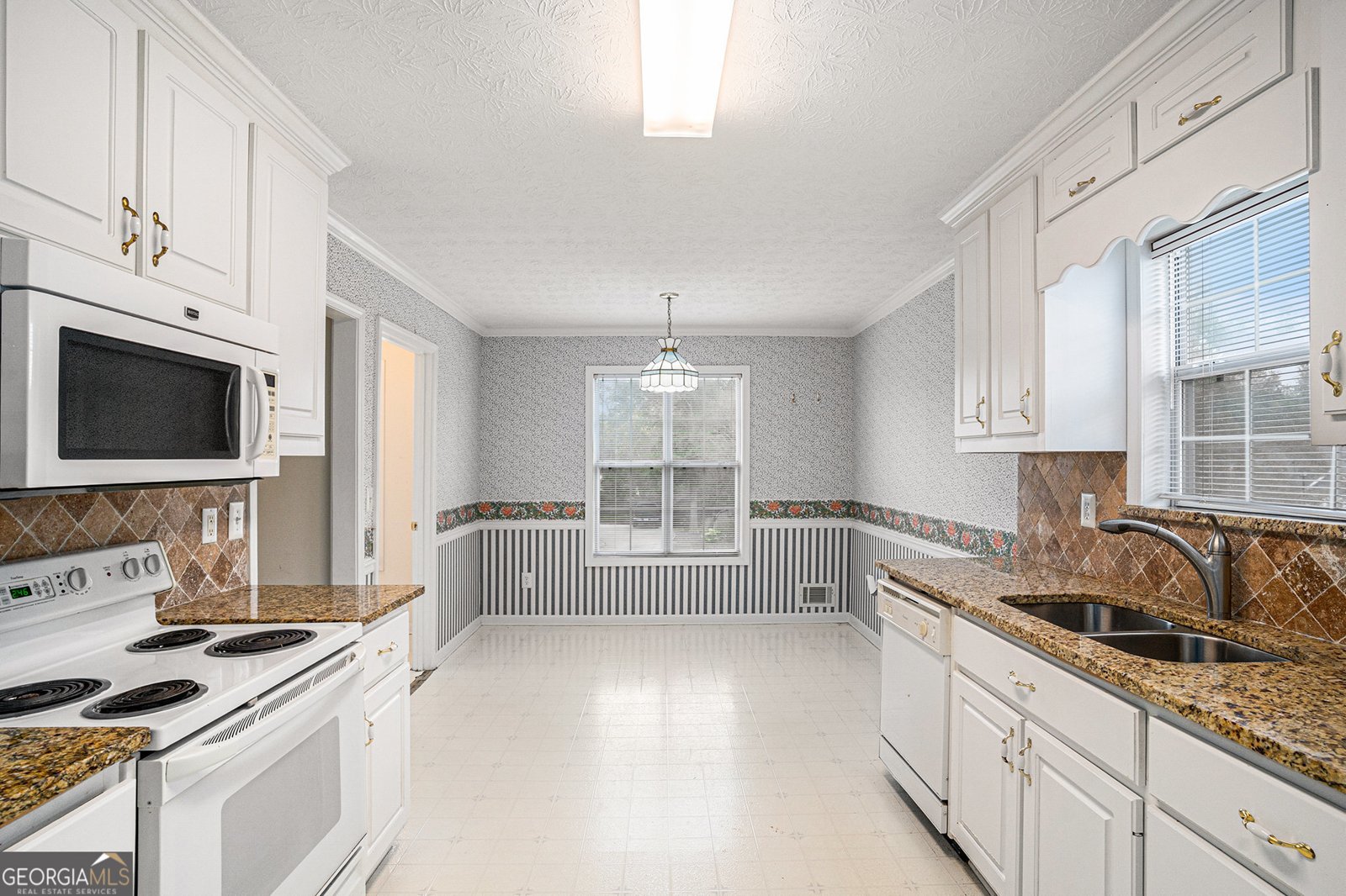 3495 Heathervale Way Conyers - 10