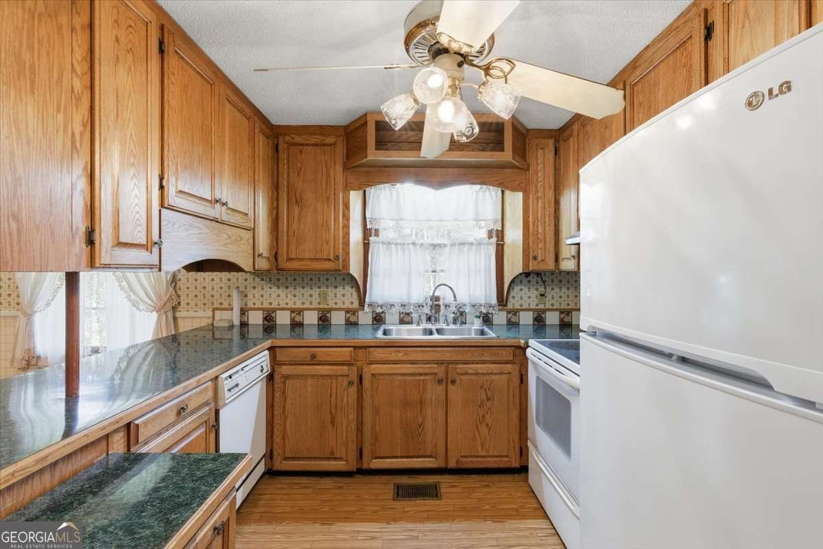 1 Lionel Court Rome - 19