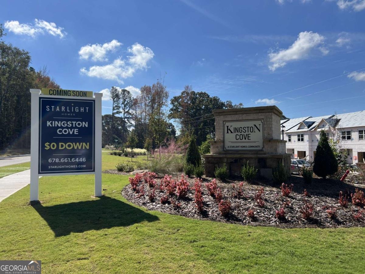 1047 Lucienne Boulevard Auburn - 8