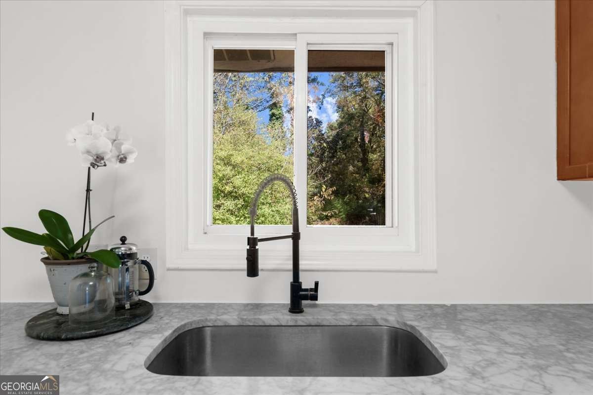 3158 Robin Road Decatur - 8