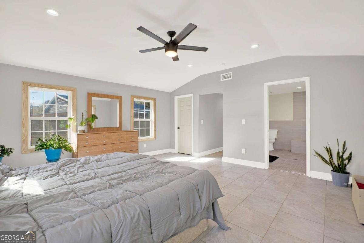 202 Peachtree Street Fairmount - 10