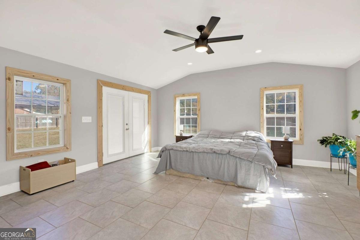 202 Peachtree Street Fairmount - 9