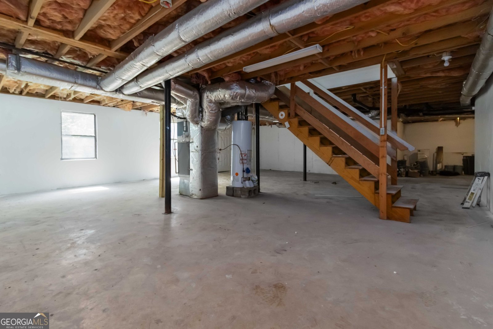 145 HUNTCLIFF Court Fayetteville - 36