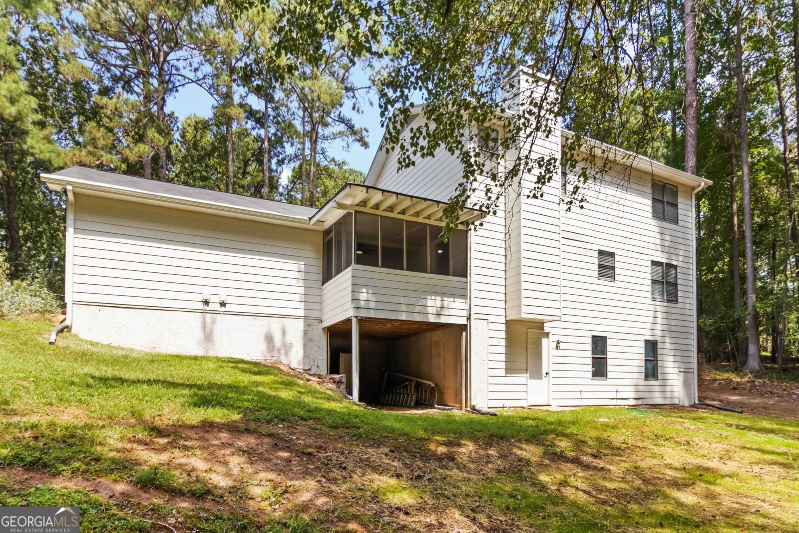 145 HUNTCLIFF Court Fayetteville - 38