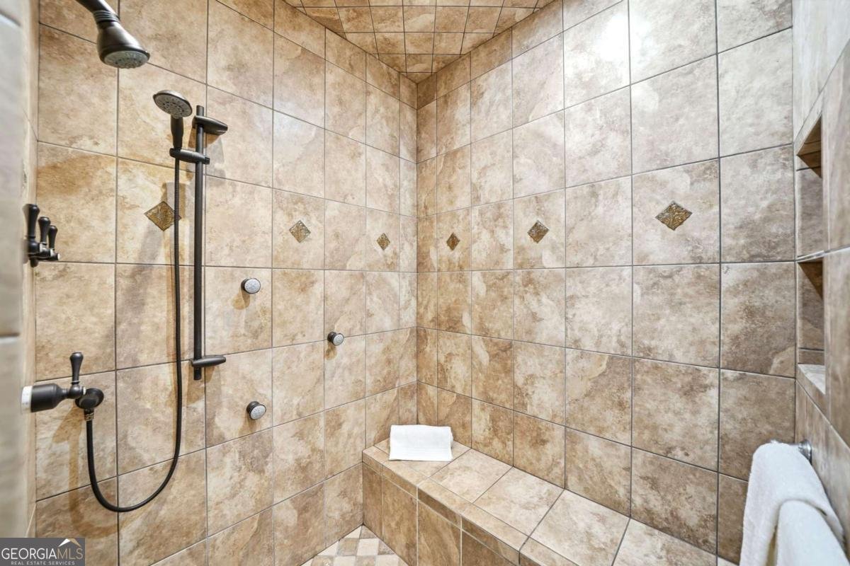 2855 Strathmore Drive Cumming - 43