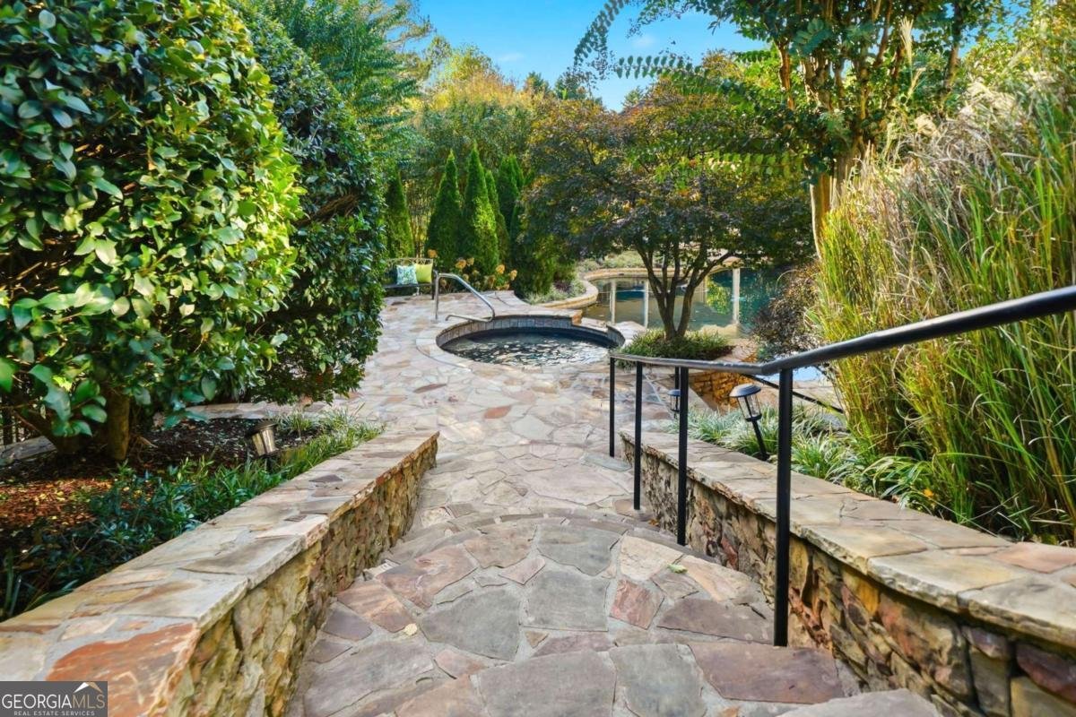 2855 Strathmore Drive Cumming - 73