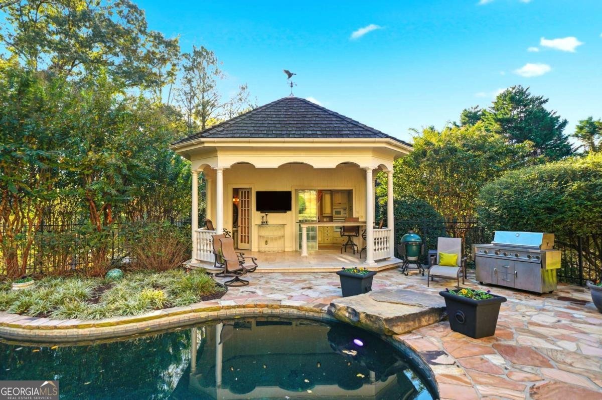 2855 Strathmore Drive Cumming - 76