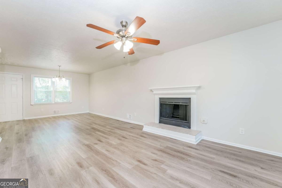 884 Third Street Stone Mountain - 8