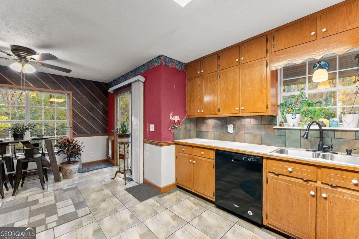 4647 Laurel Brook Drive Flowery Branch - 13