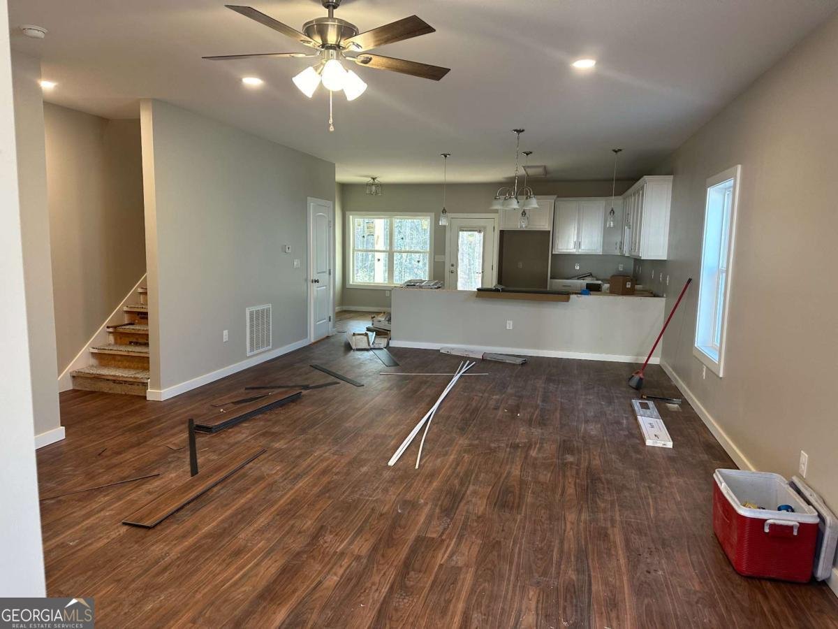 113 Sidetrack Circle Comer - 5