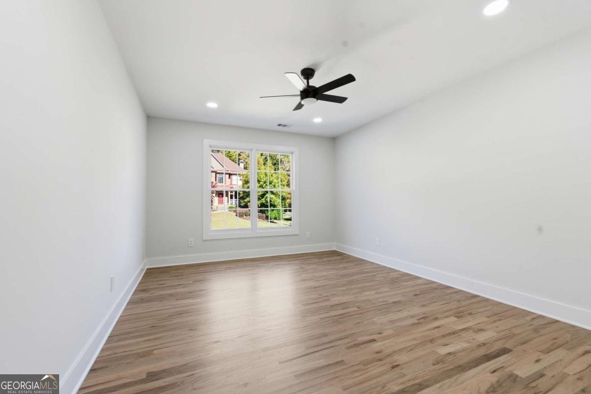 435 Lake Point Trace Canton - 12