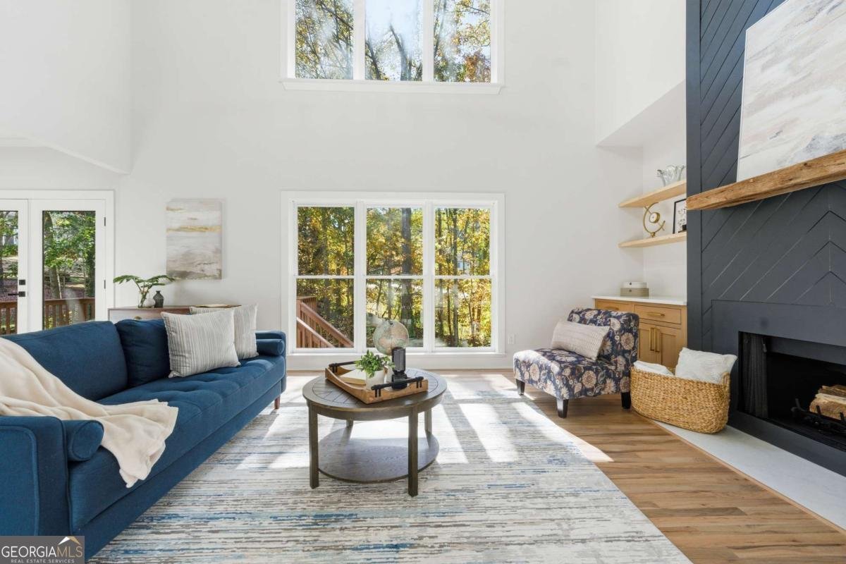 435 Lake Point Trace Canton - 4