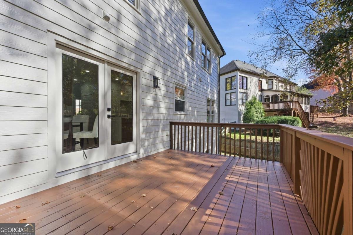 435 Lake Point Trace Canton - 43