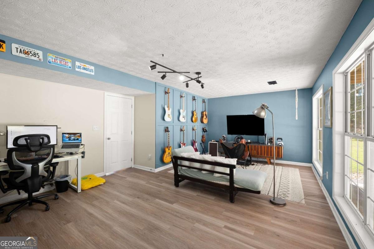 35 Leighs Grove Way Grayson - 6