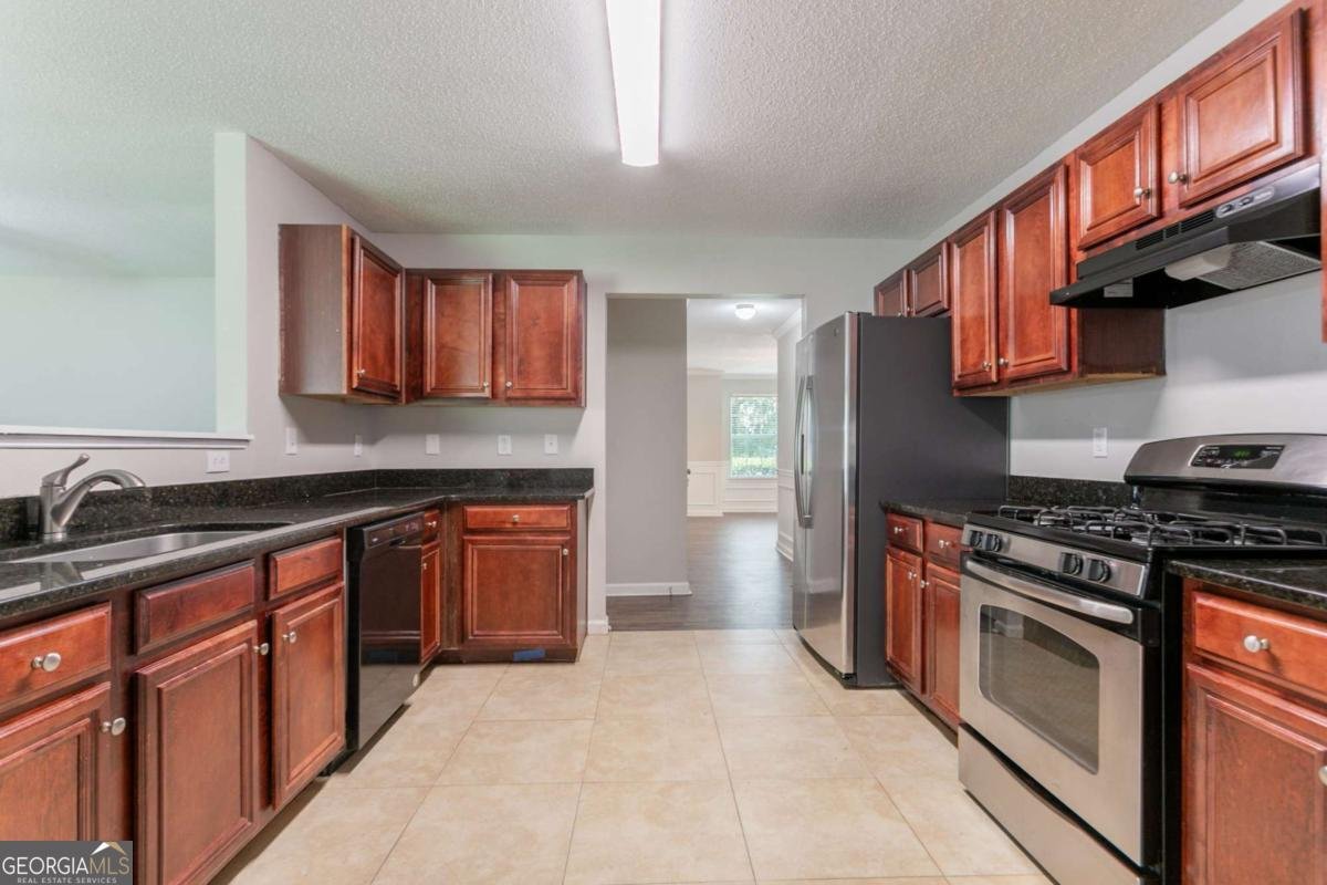 7190 Cavender Drive Atlanta - 18