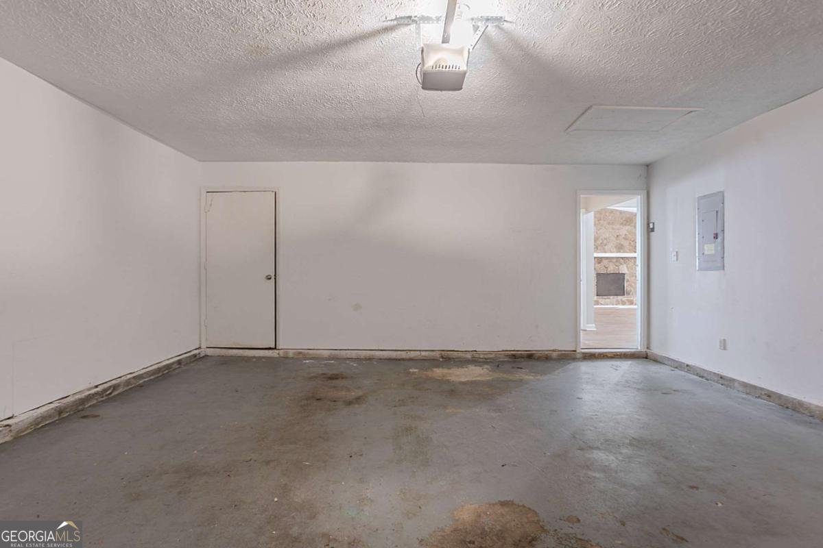 8455 Cedar Creek Ridge Riverdale - 16