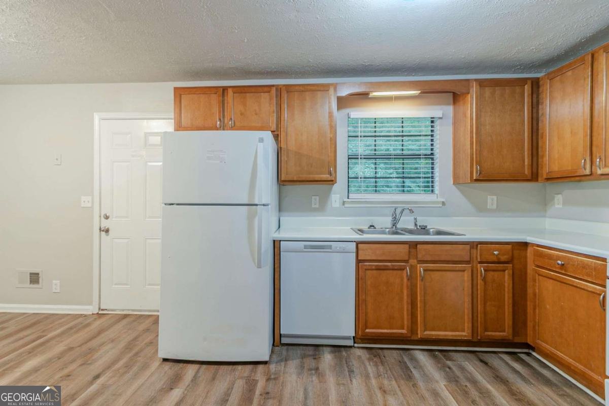 2045 Scarbrough Drive Stone Mountain - 10