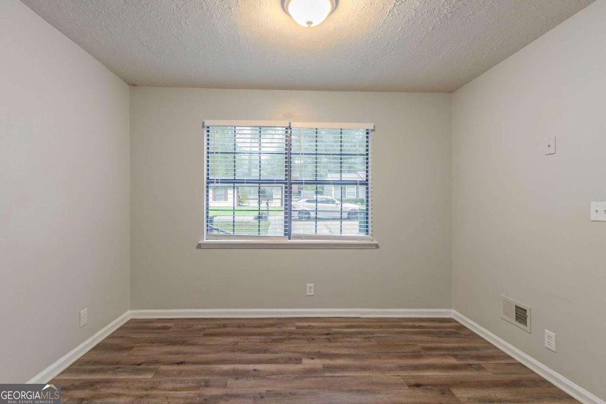 2045 Scarbrough Drive Stone Mountain - 13