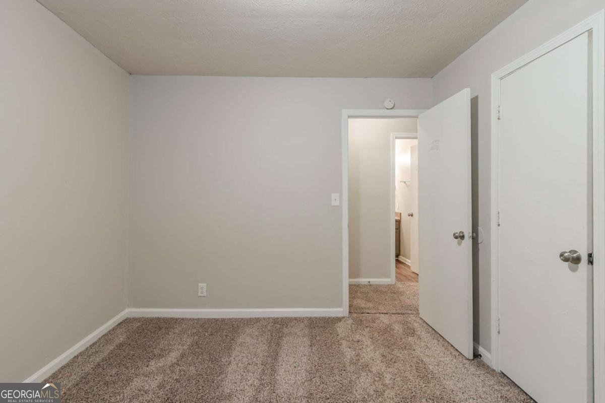 2045 Scarbrough Drive Stone Mountain - 16