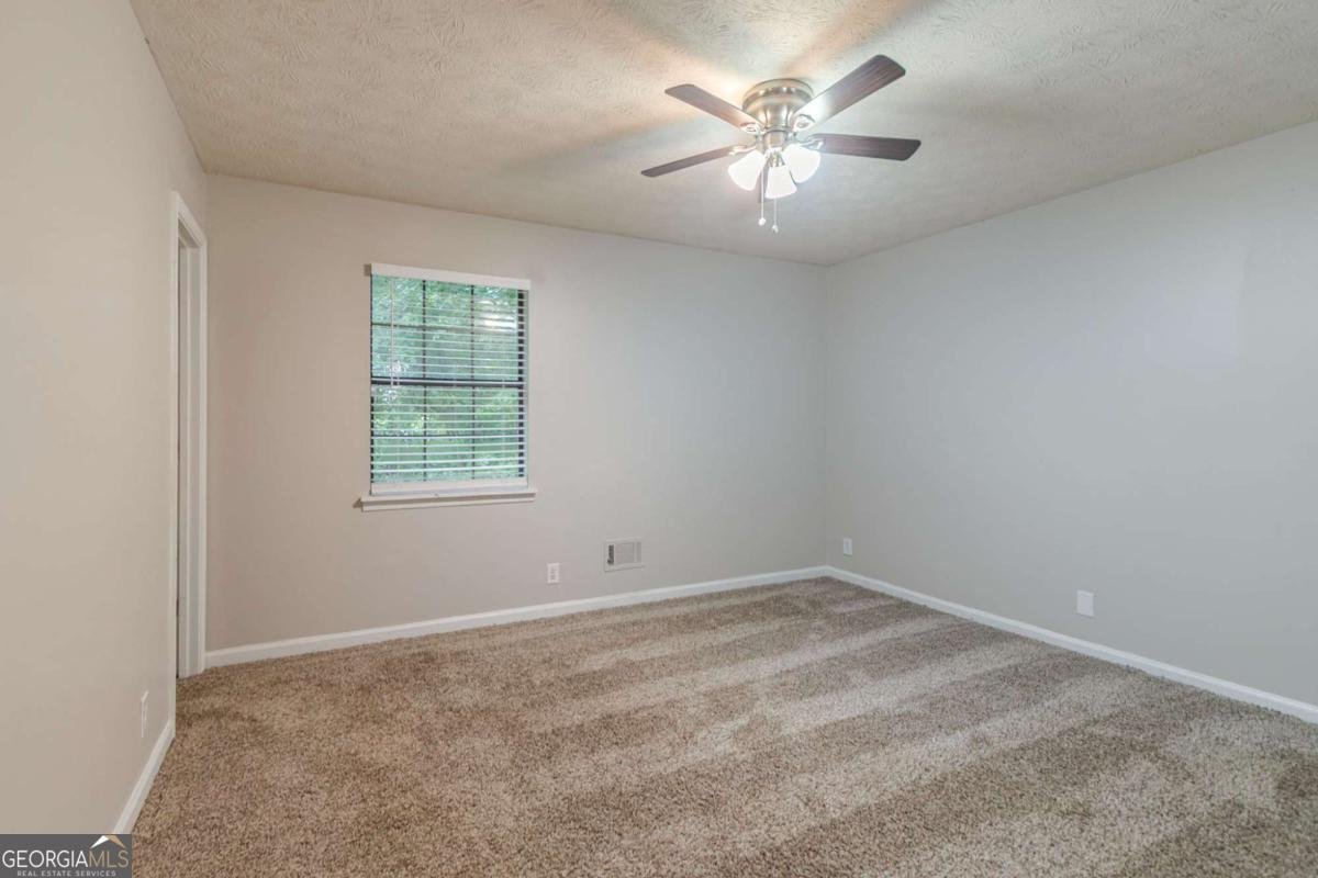 2045 Scarbrough Drive Stone Mountain - 19