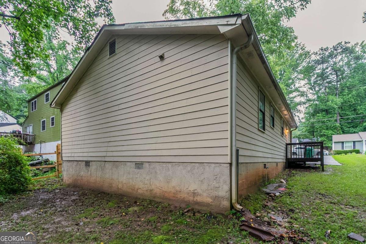 2045 Scarbrough Drive Stone Mountain - 23