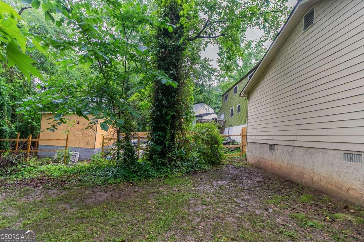 2045 Scarbrough Drive Stone Mountain - 25