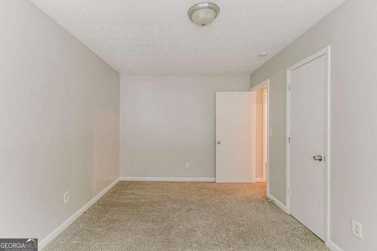 2218 Lowtrail Court Lithonia - 4