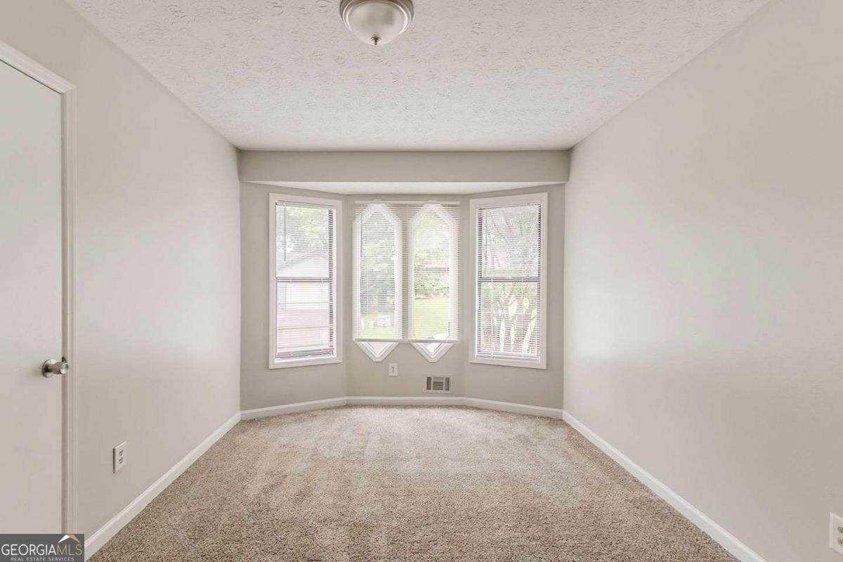 2218 Lowtrail Court Lithonia - 5