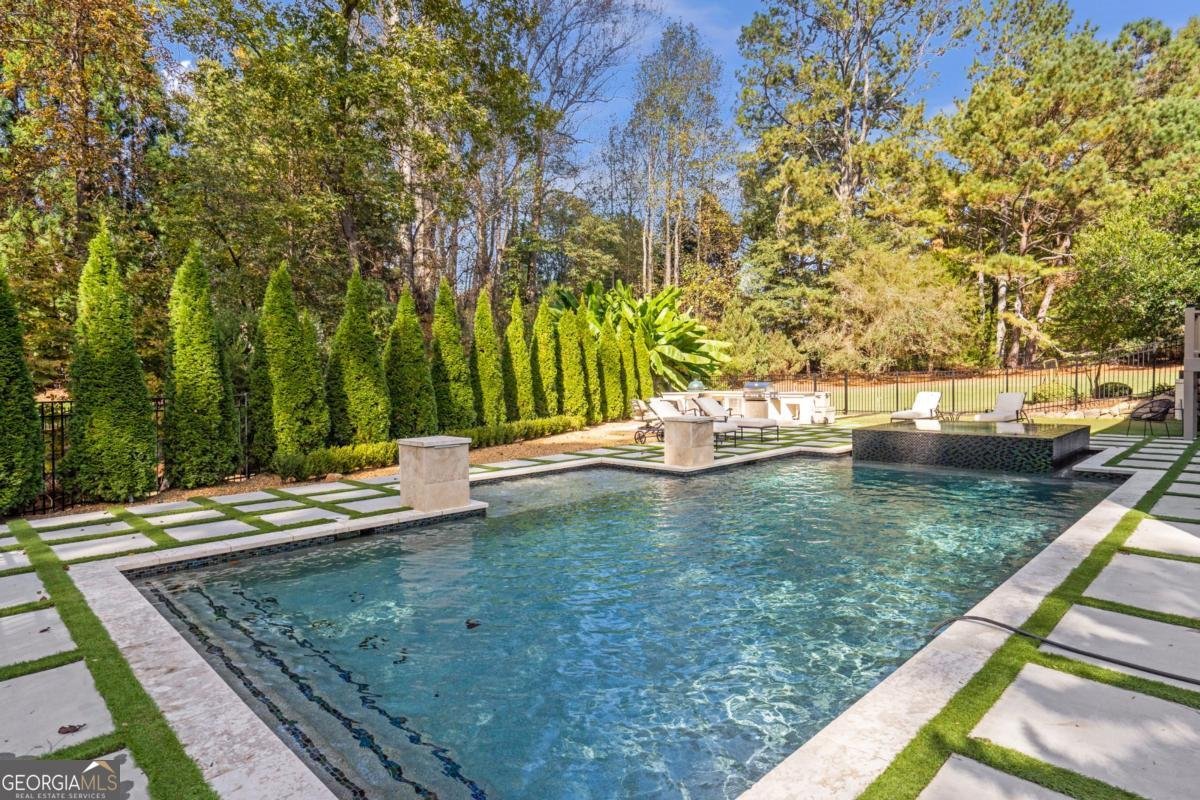 325 White Columns Court Alpharetta - 8