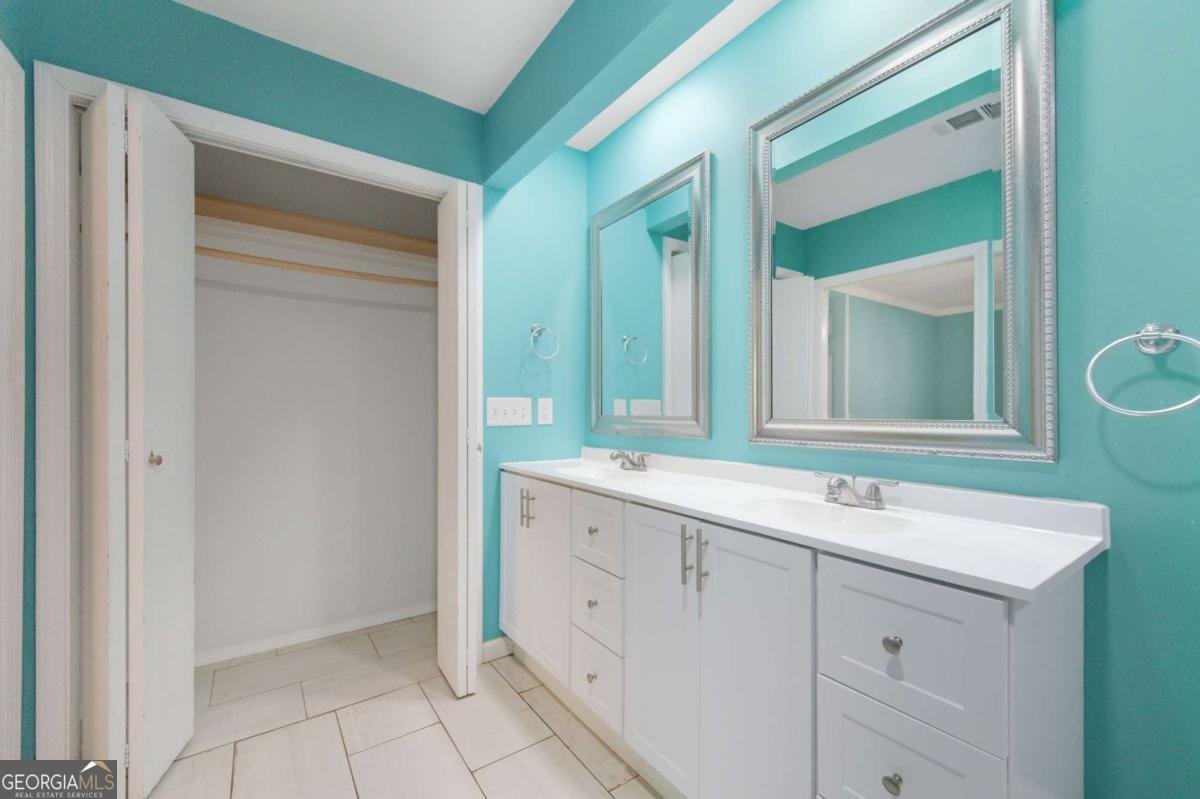 2655 Whisper Trail Douglasville - 27