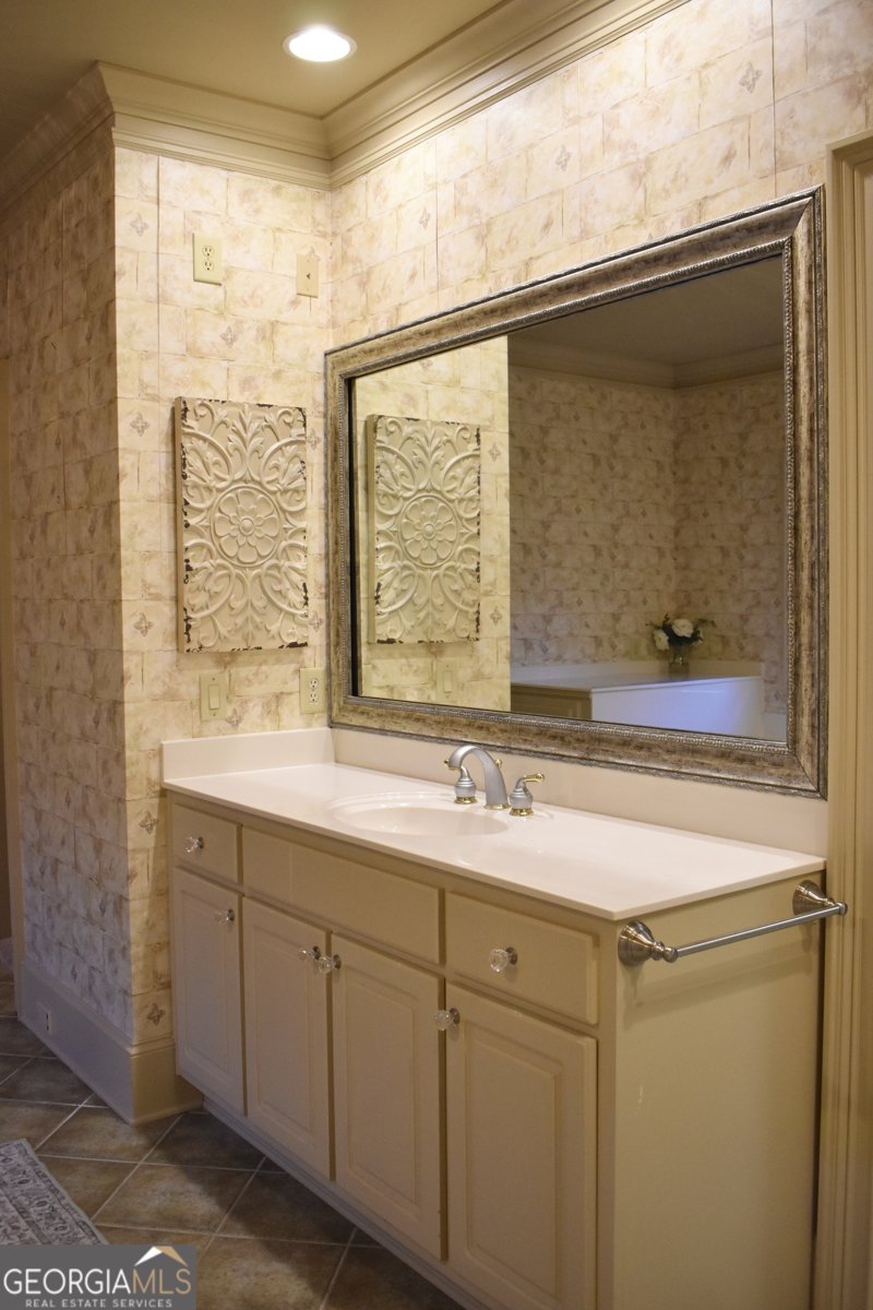 3 Club Drive Newnan - 24