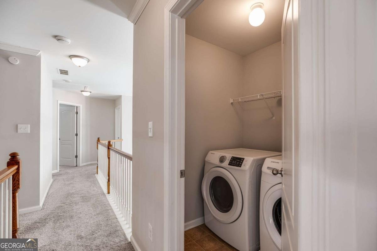 1502 Silver Mist Circle Powder Springs - 36