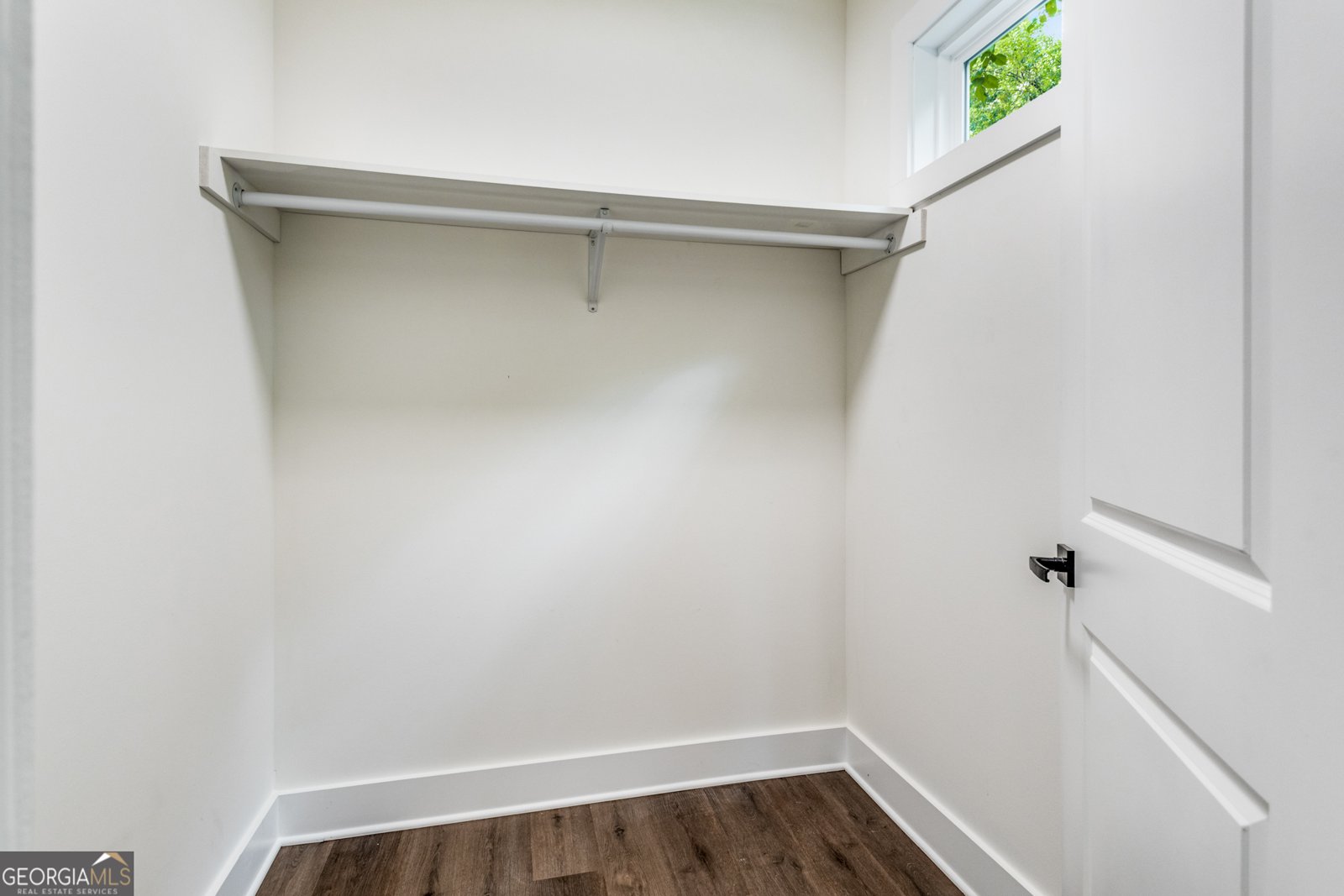 1328 GUS THORNHILL JR Drive East Point - 22