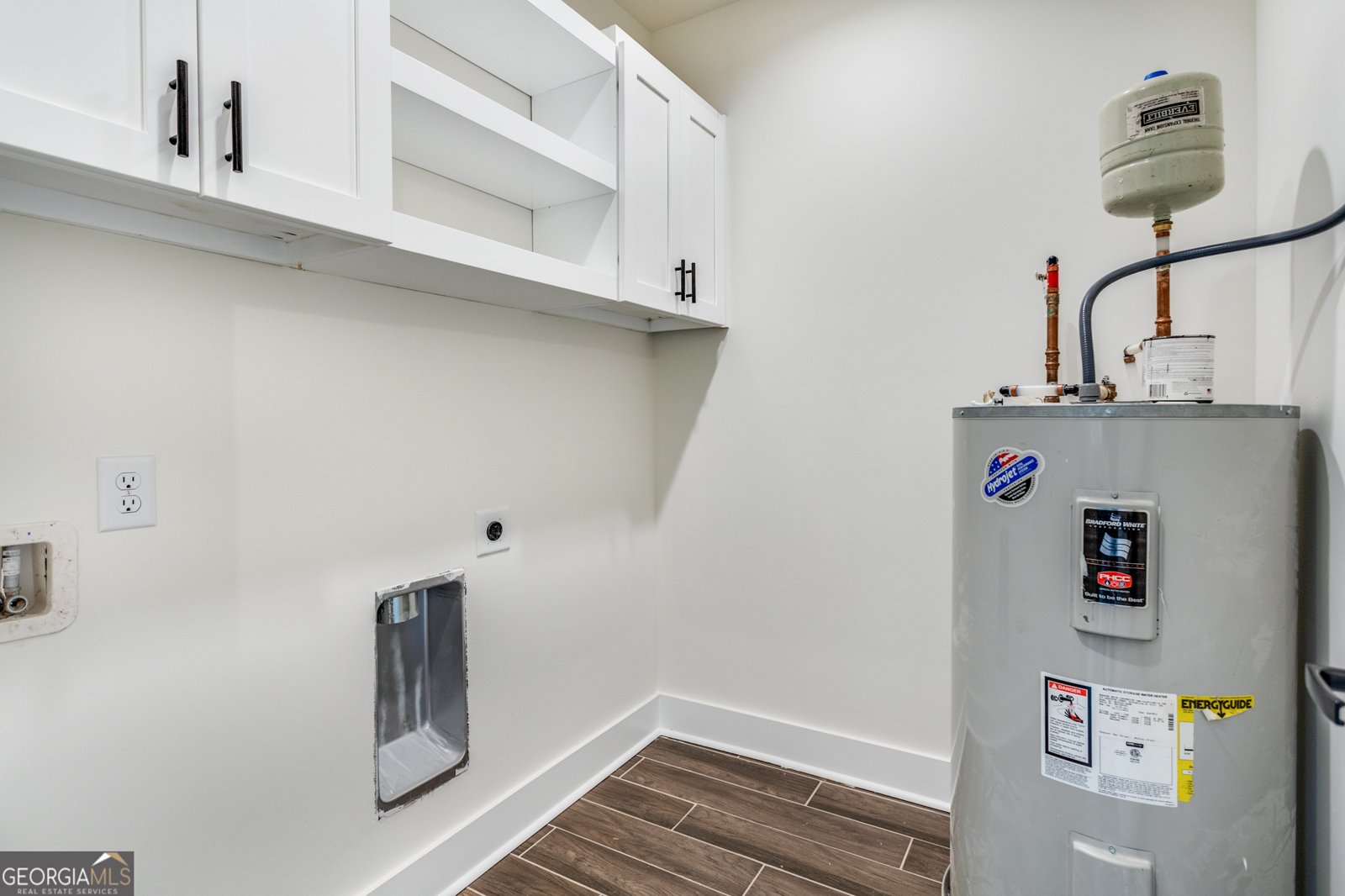 1328 GUS THORNHILL JR Drive East Point - 23