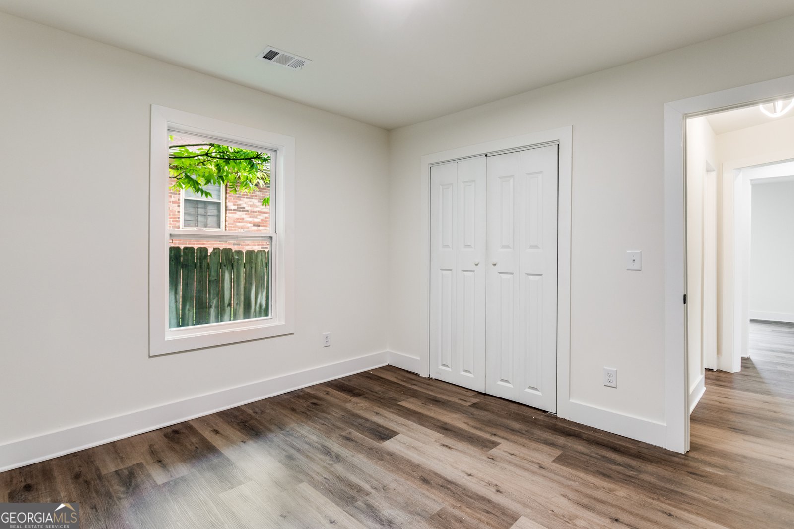 1328 GUS THORNHILL JR Drive East Point - 27