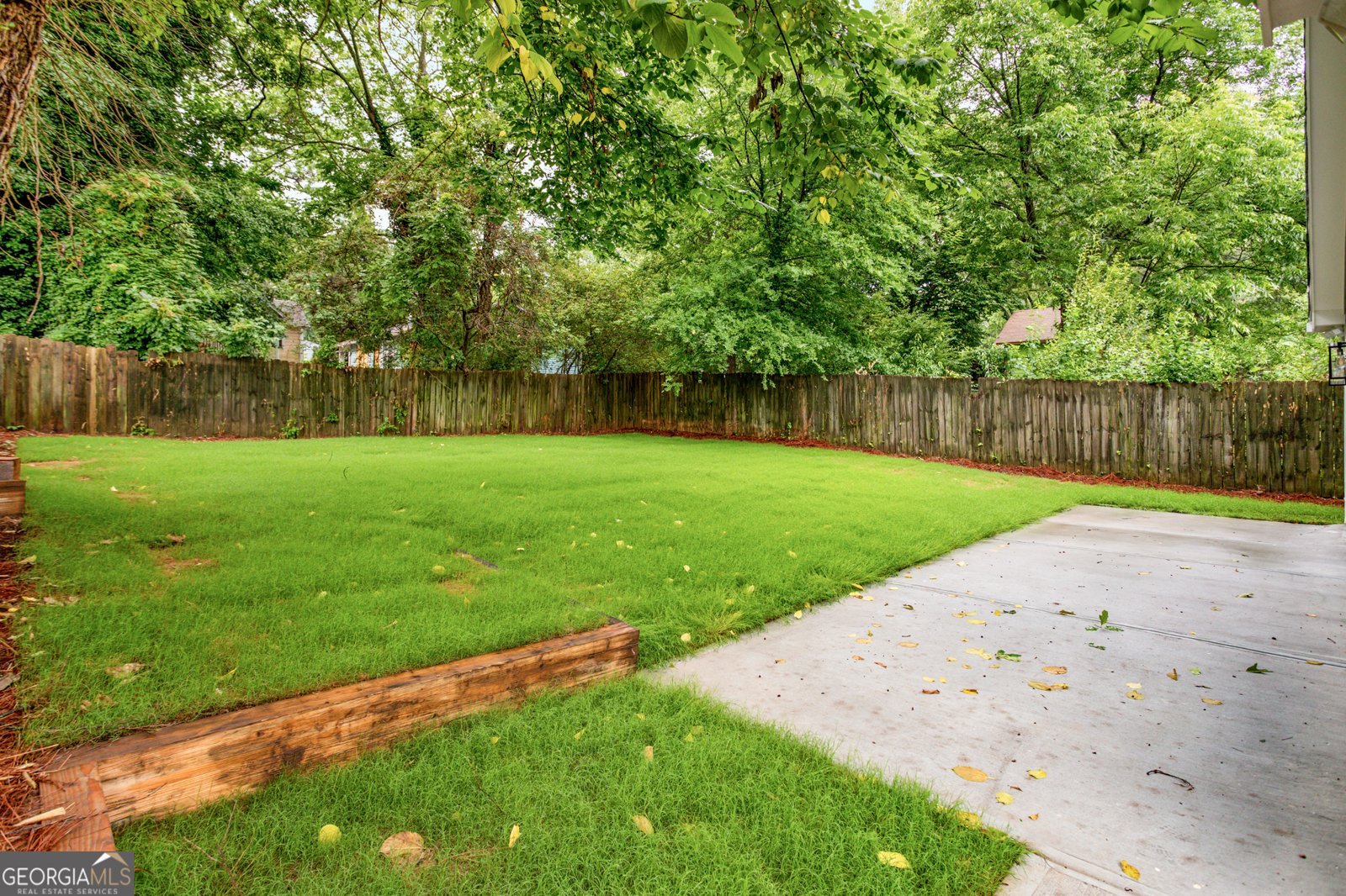 1328 GUS THORNHILL JR Drive East Point - 30