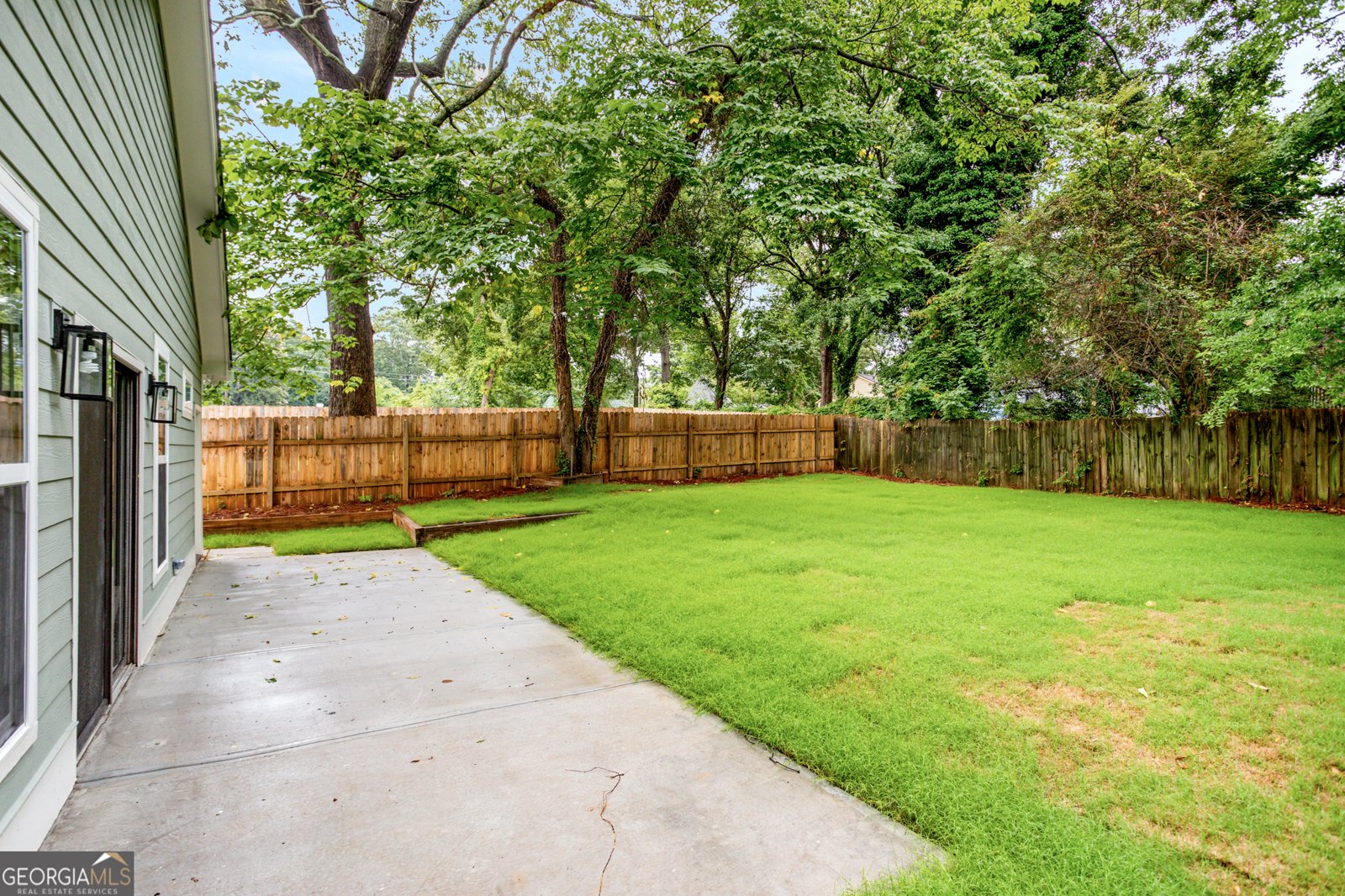 1328 GUS THORNHILL JR Drive East Point - 31